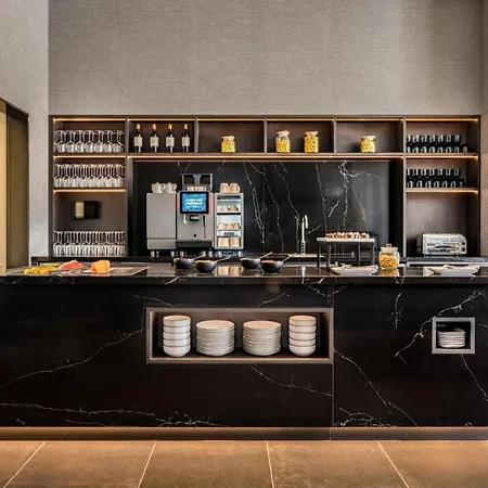 Geneva Marriott Szálloda 4*