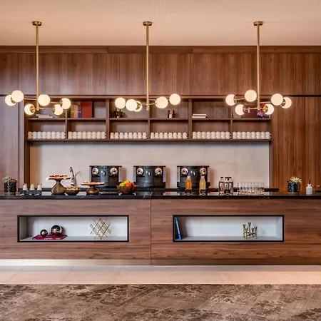 Geneva Marriott Szálloda 4*